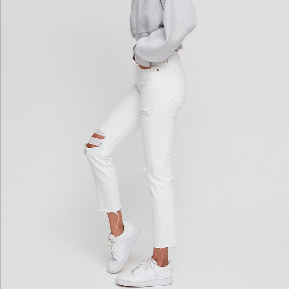 Aritzia Levi’s Wedgie Jeans Size 27